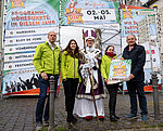 Candy Wetterhahn, Maya Heß, Maximilian Große (St. Gothardus), Claudia Müller, Oberbürgermeister Knut Kreuch