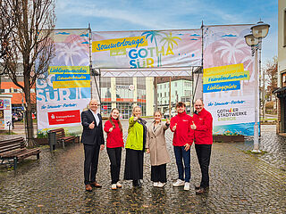 PM 23 - Projektpartner vor dem Toreingang der GOTHAsür – Auftakt zum Gothardusfest, Urlaub vor der Haustür ©KulTourStadt Gotha GmbH
